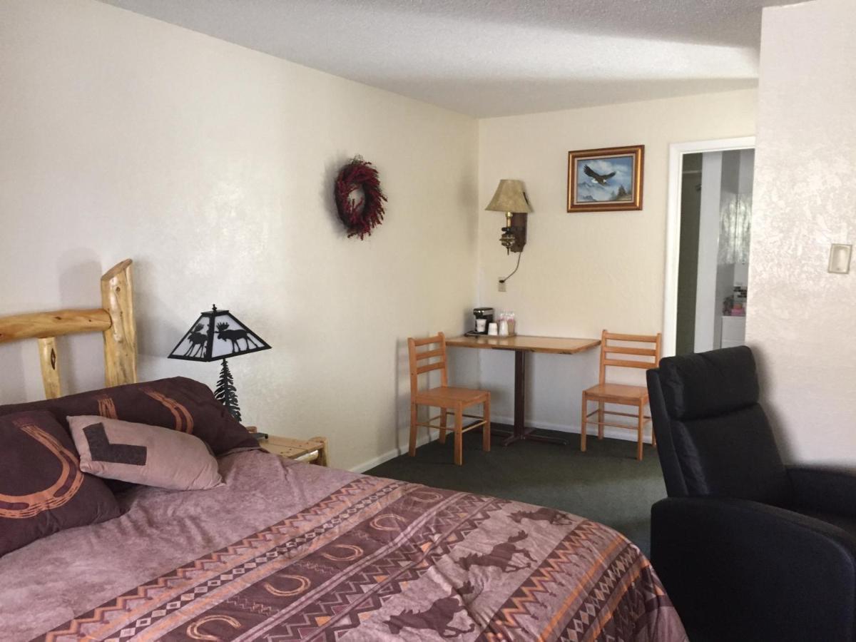 Motel Rocky Mountain